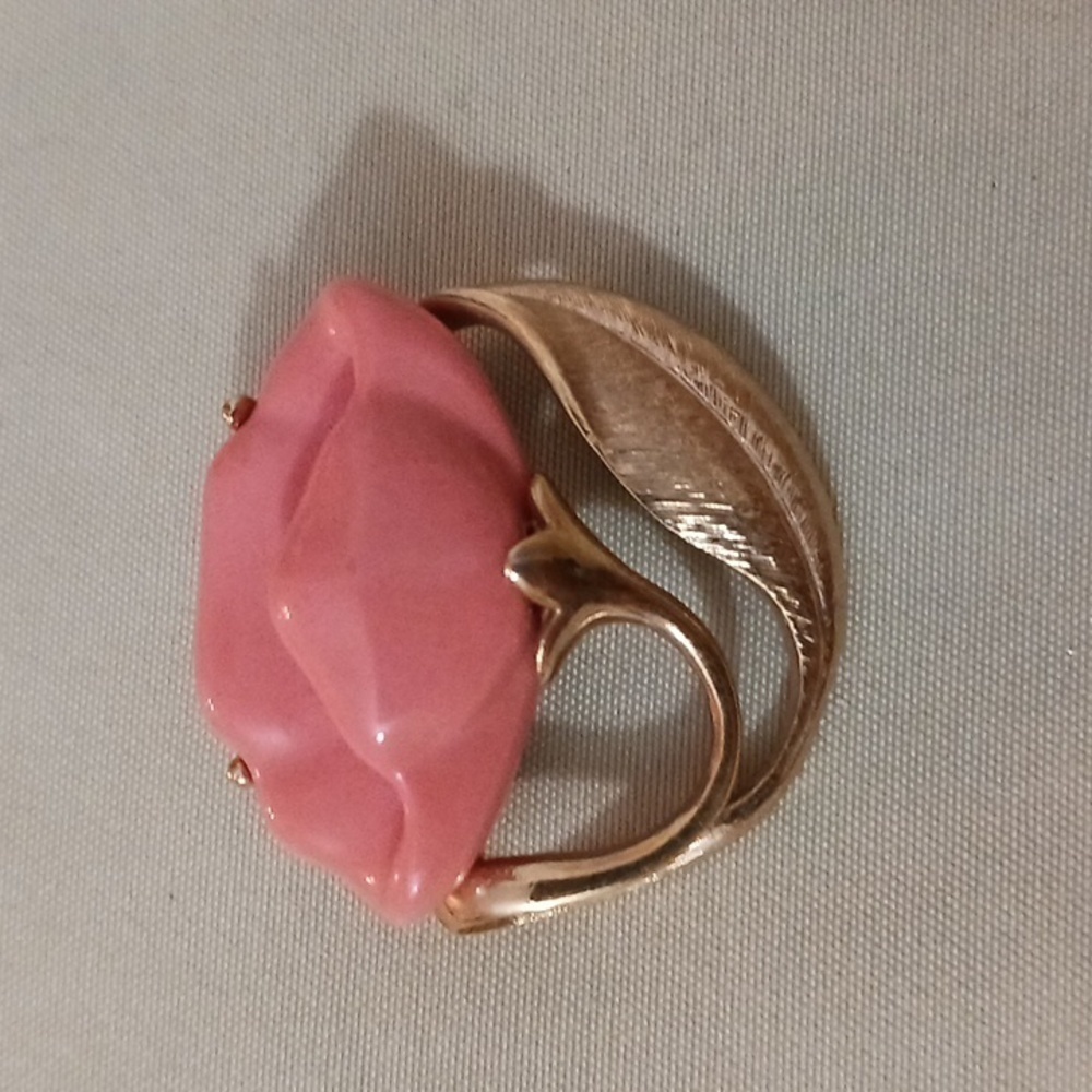 Vintage 80's Pink & Gold Avon Flower Brooch - Picture 2 of 6